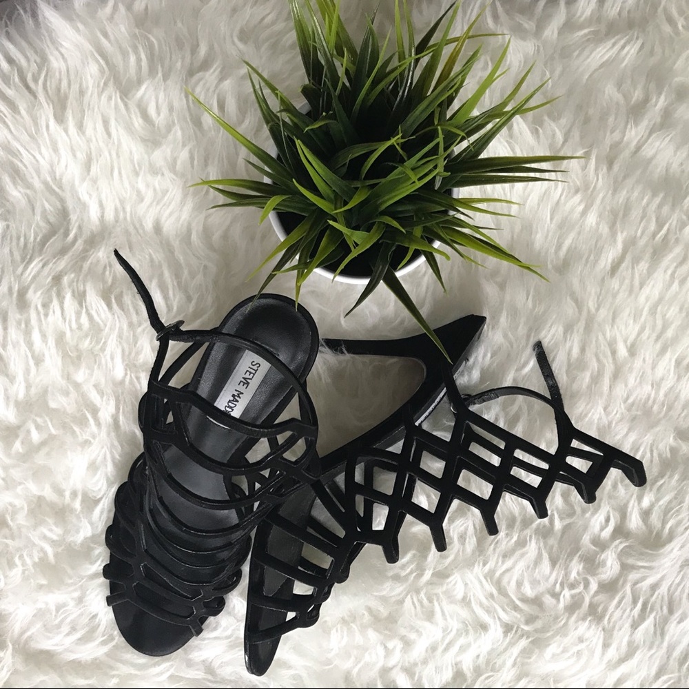 SALE‼️ | Steve Madden black nubuck heel |